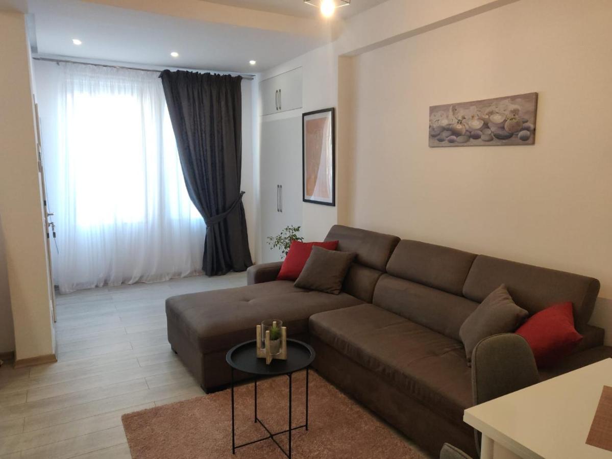 E&A Apartments Guesthouse Durrës Buitenkant foto