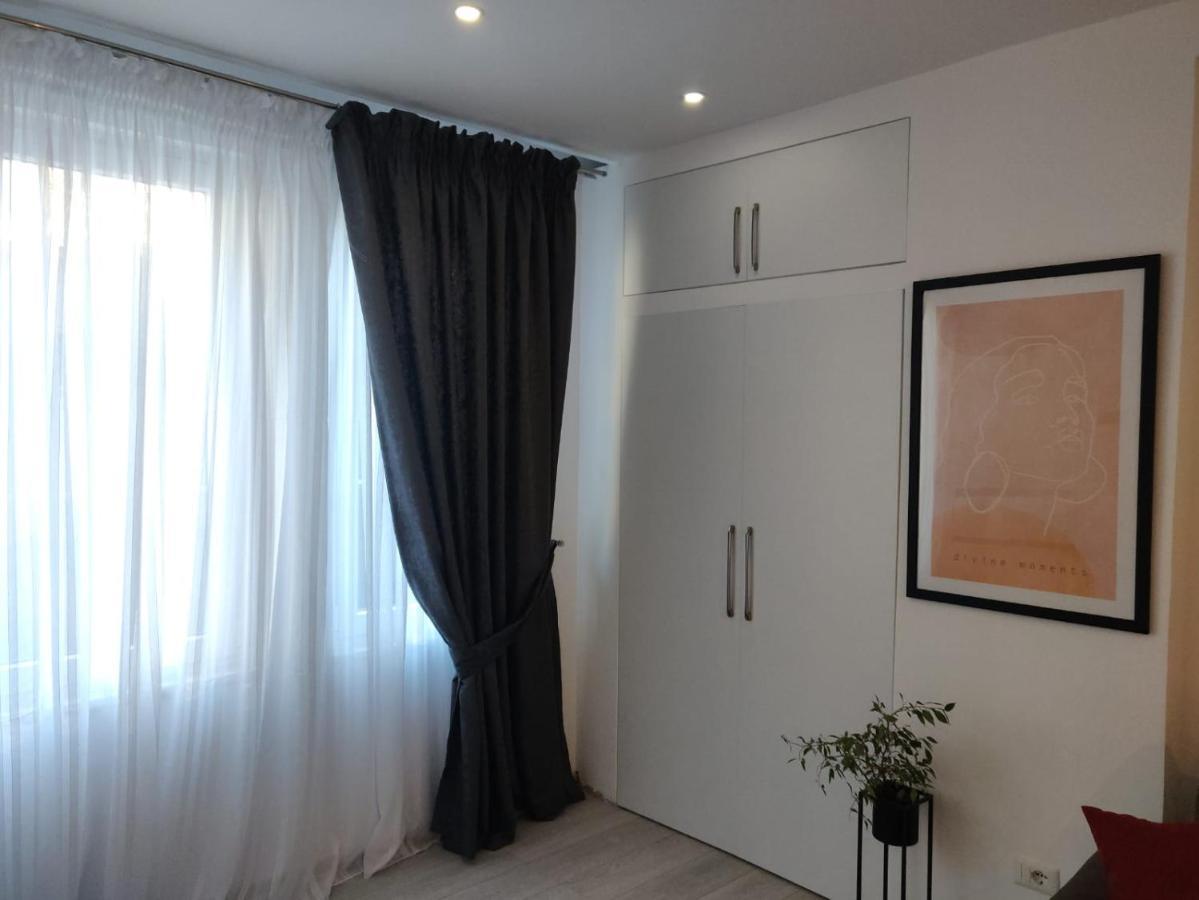 E&A Apartments Guesthouse Durrës Buitenkant foto