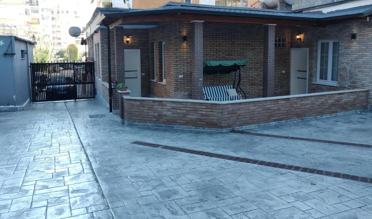 E&A Apartments Guesthouse Durrës Buitenkant foto
