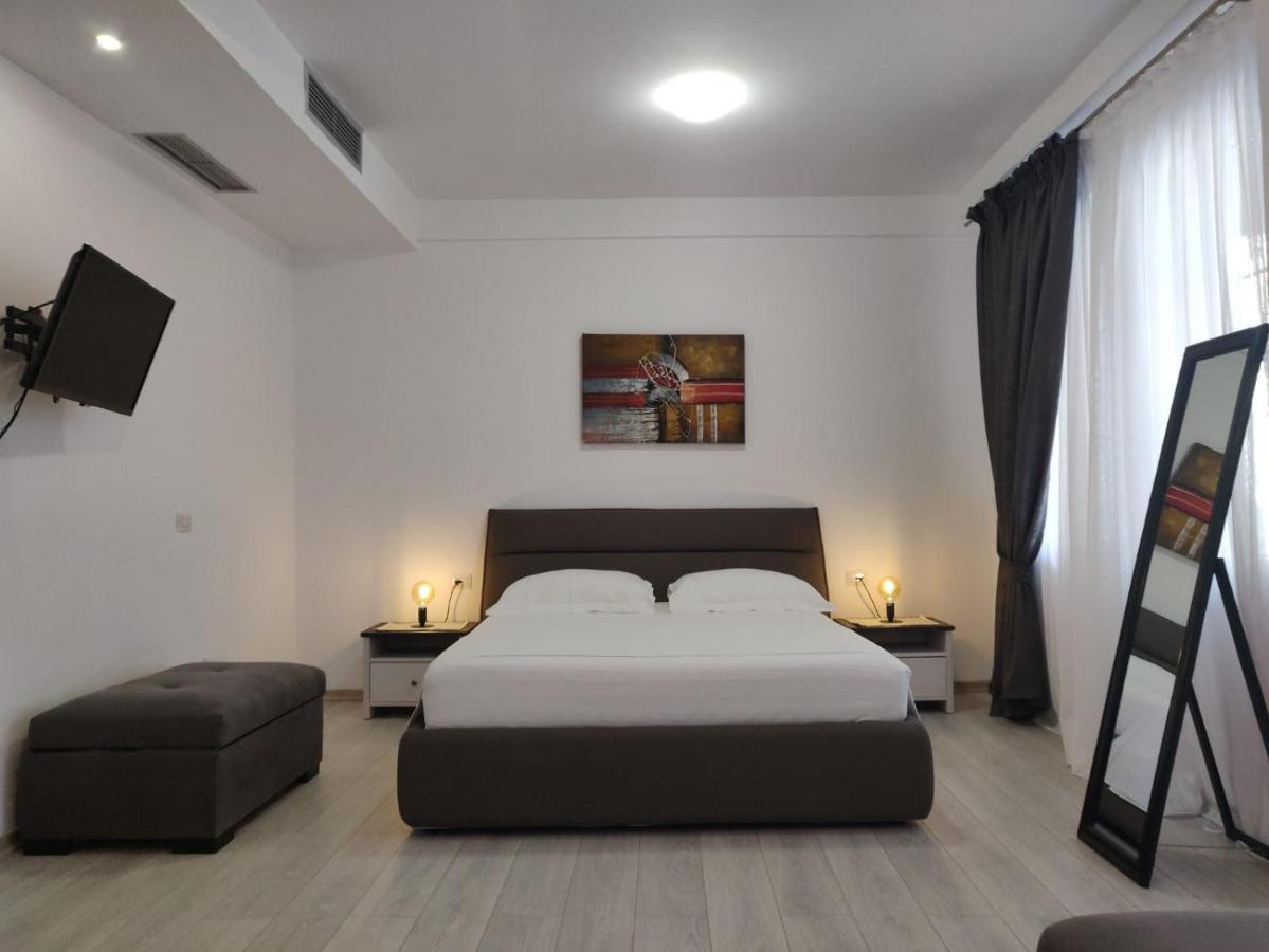 E&A Apartments Guesthouse Durrës Buitenkant foto