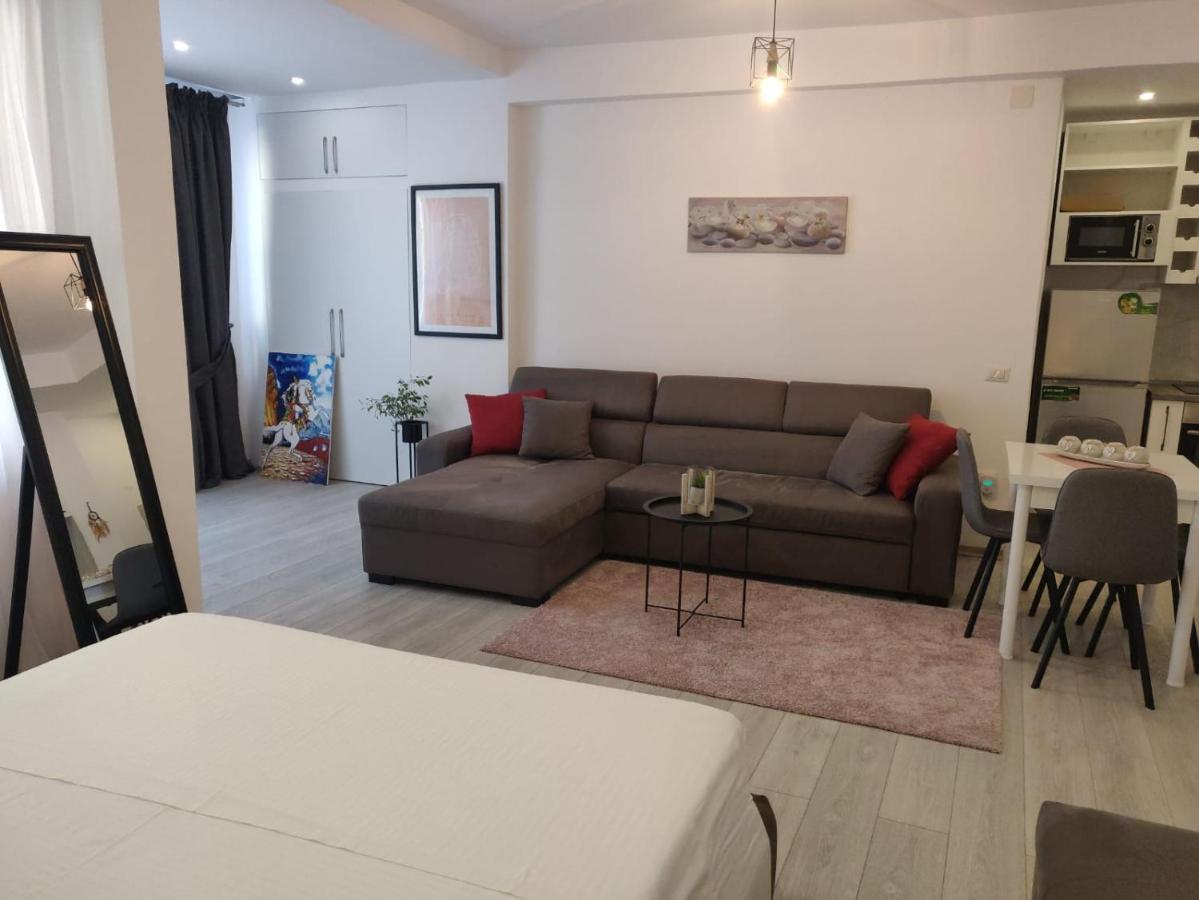 E&A Apartments Guesthouse Durrës Buitenkant foto