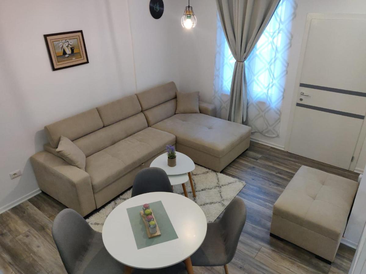 E&A Apartments Guesthouse Durrës Buitenkant foto